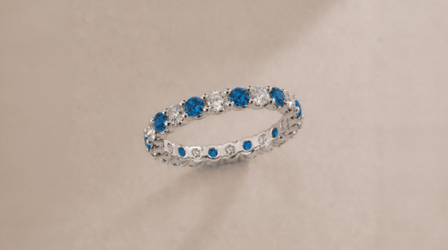 Cover image for The Story Behind Carolyn Bessette-Kennedy’s Ring