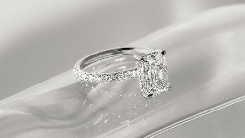 Cover image for Pavé Setting Engagement Rings: Everything You Need to Know