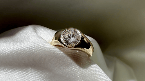 Cover image for Unpacking Dua Lipa's Chunky Engagement Ring