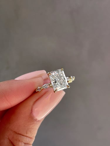 Cover image for Does Moissanite Lose Its Sparkle?