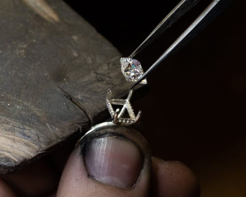 Cover image for Does Moissanite Scratch Easily?