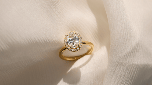 Cover image for The Allure of Vintage Engagement Rings
